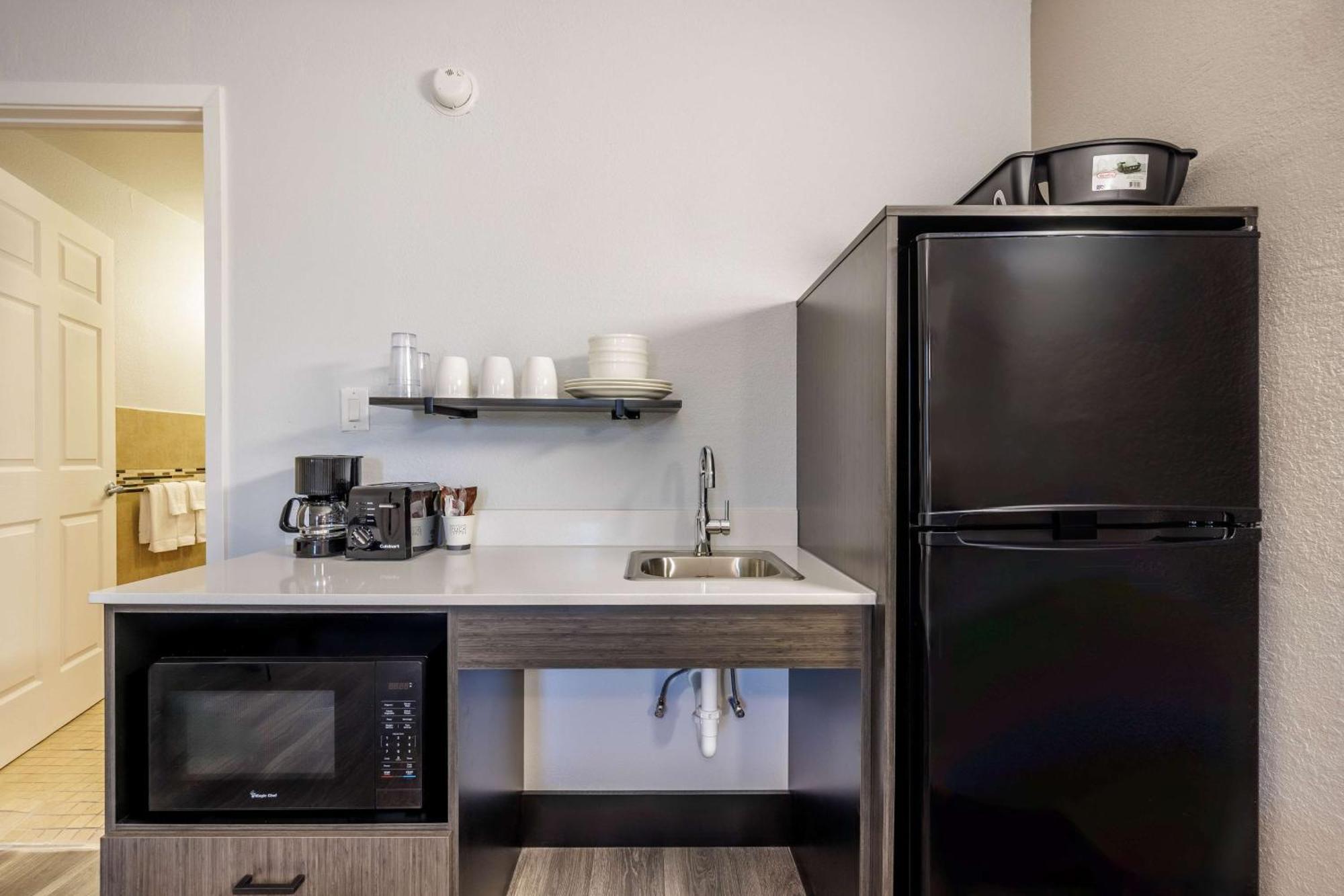 Studio 6 Fort Worth, Tx - Stockyards East Экстерьер фото